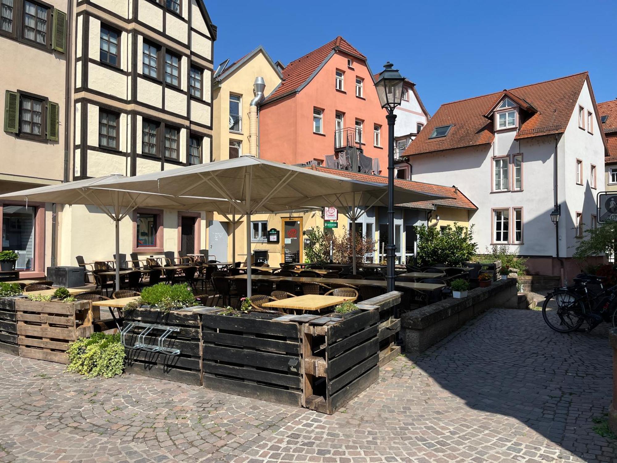La Flamme Wertheim Garni Bed & Breakfast Exterior photo